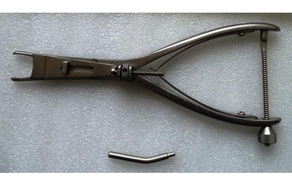 Bone Plate Holding Forcep (Mani type)